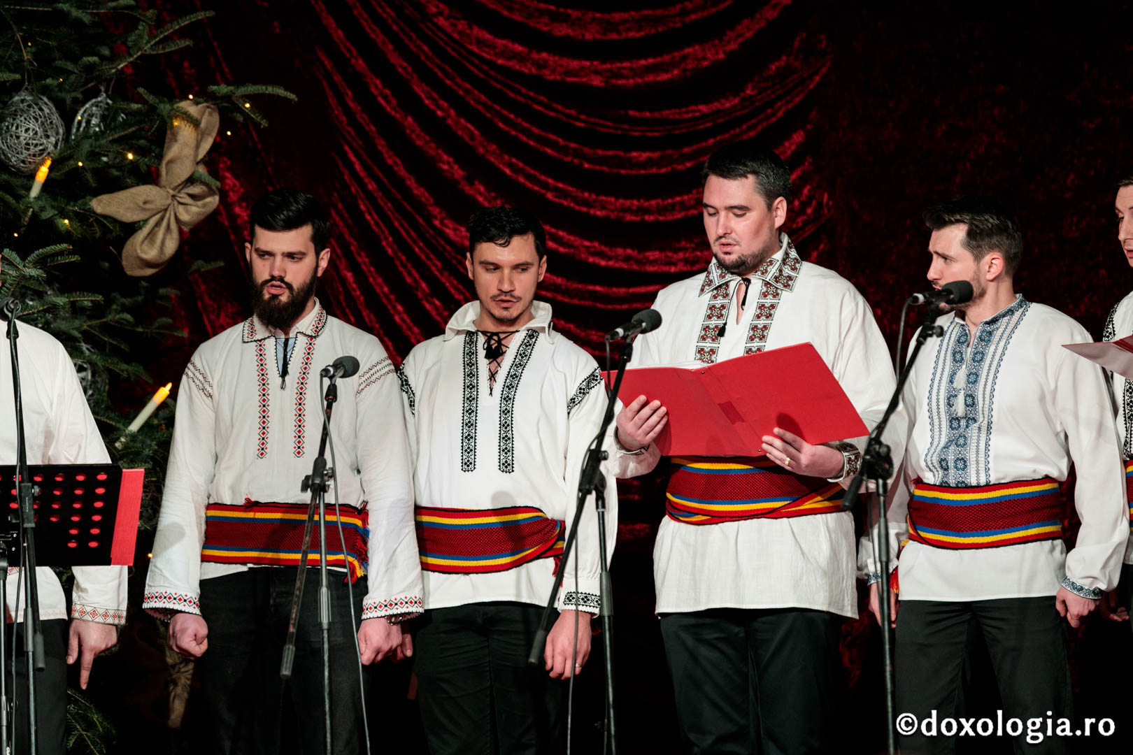 Concertul de colinde al Mitropoliei Moldovei și Bucovinei - încununare a Anului dedicat mărturisitorilor din temnițele comuniste