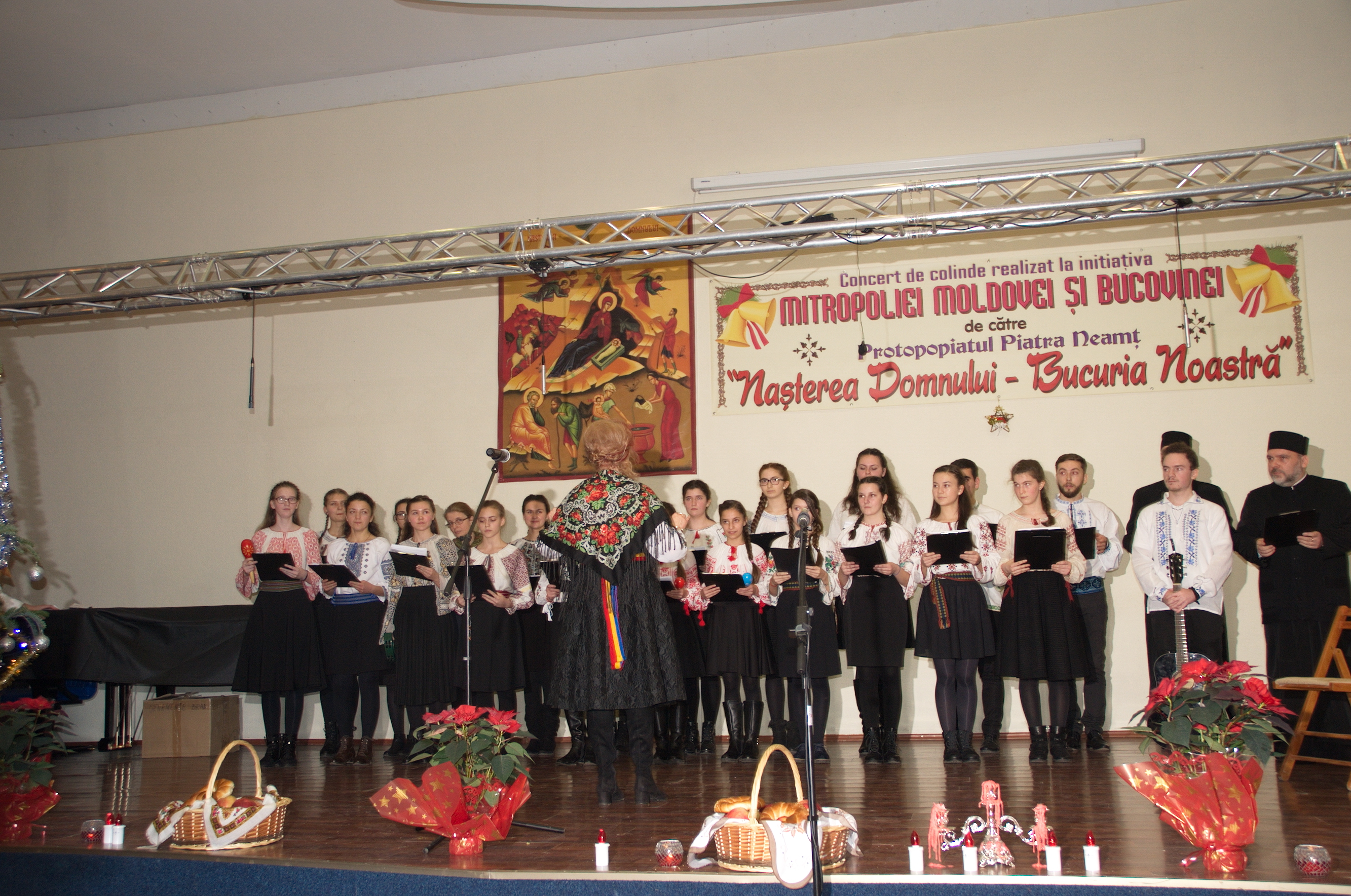 Acţiune caritabilă “Iubiţi să dăruiţi!”, la Piatra Neamţ