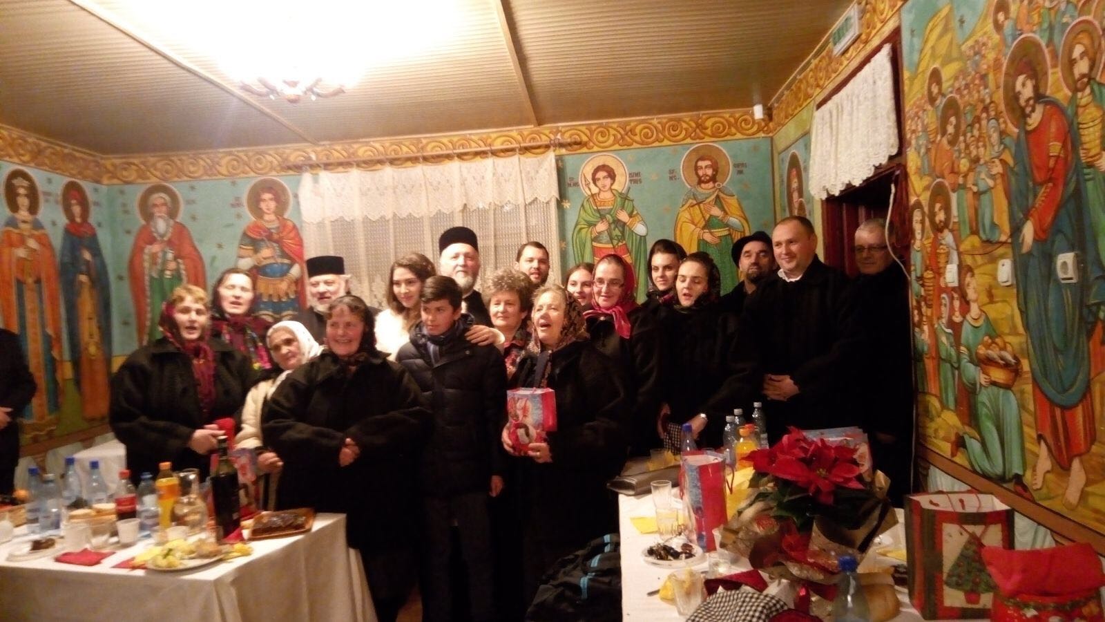 Sfântul Nicolae serbat de sute de credincioşi la poalele Cozlei