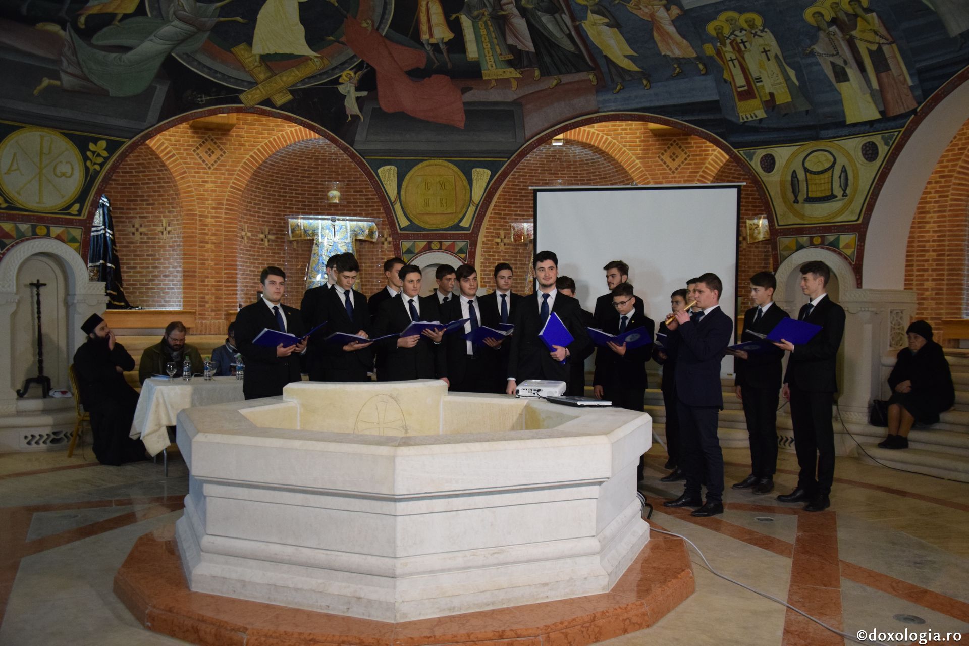 Foto: Ioana Stoian Lansare de carte despre clerici şi mireni mărturisitori din Arhiepiscopia Iașilor