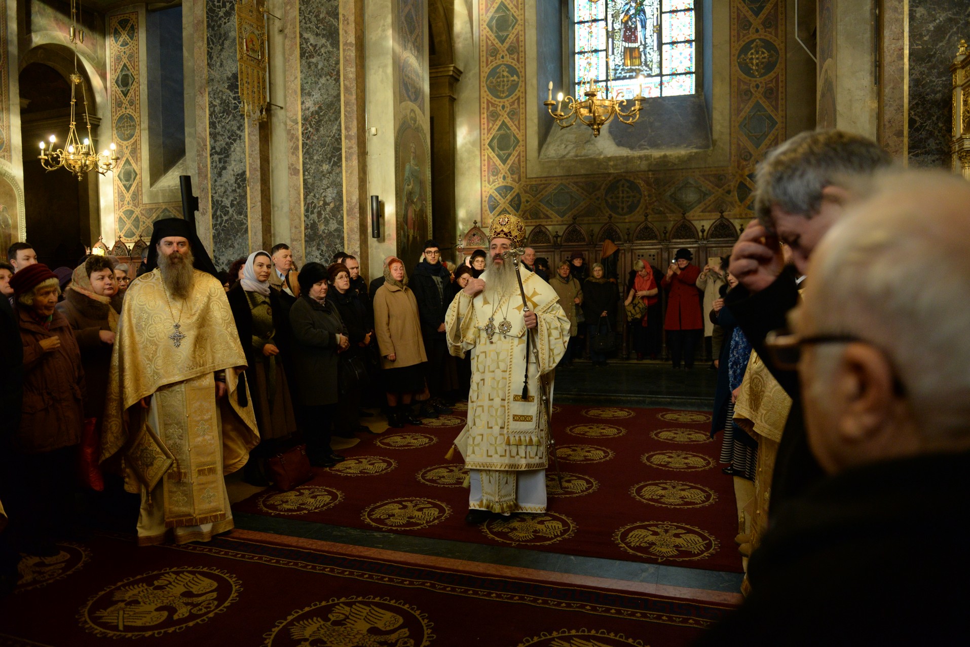 IPS Mitropolit Teofan: „Peştera Betleemului se defineşte prin simplitate, prin bunătate, prin onestitate, prin rugăciune”