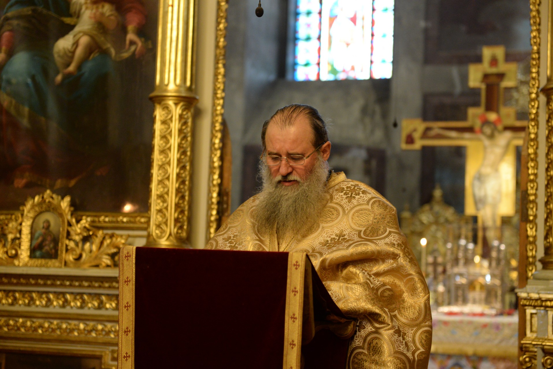 IPS Mitropolit Teofan: „Peştera Betleemului se defineşte prin simplitate, prin bunătate, prin onestitate, prin rugăciune”