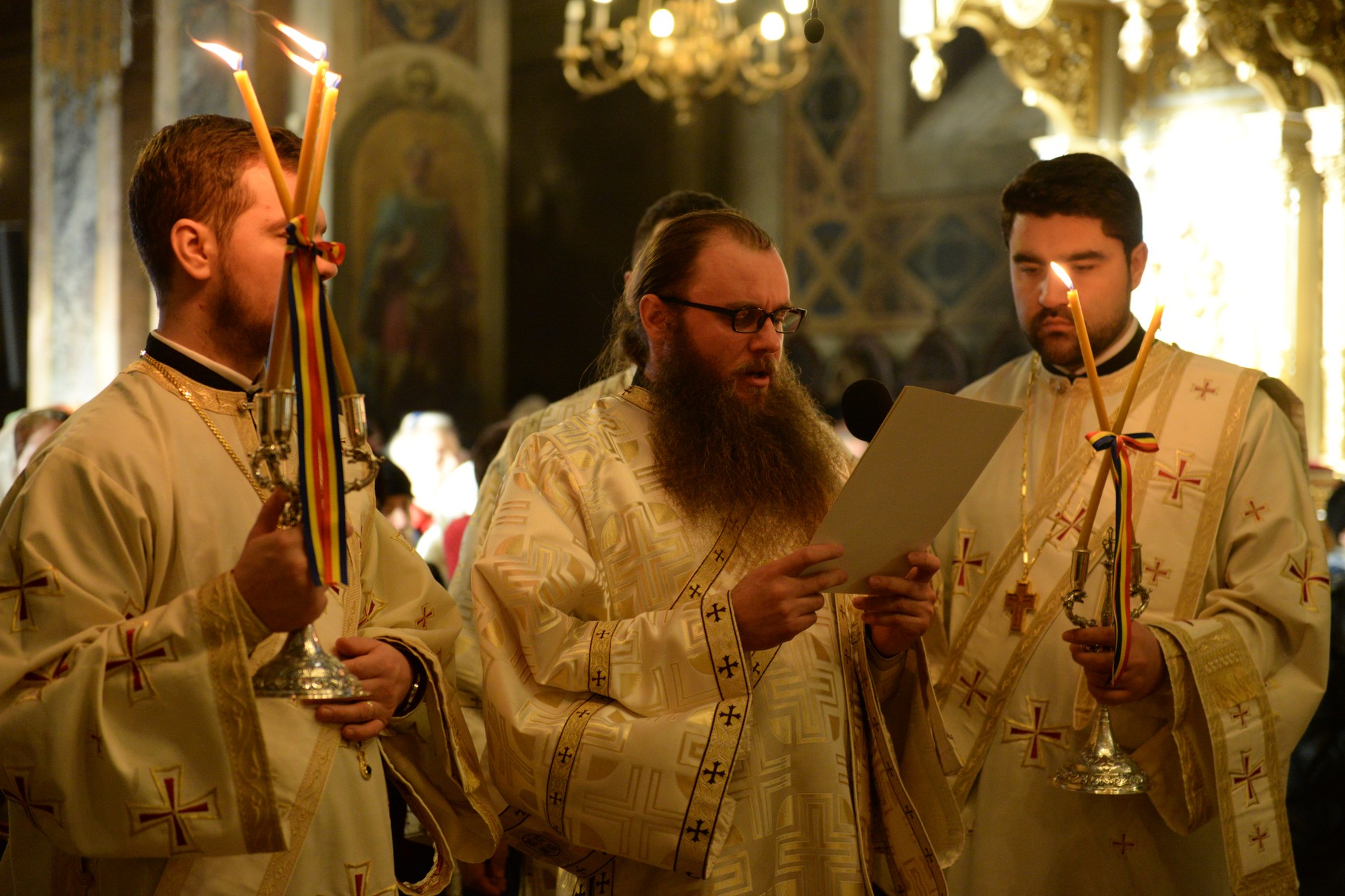 IPS Mitropolit Teofan: „Peştera Betleemului se defineşte prin simplitate, prin bunătate, prin onestitate, prin rugăciune”