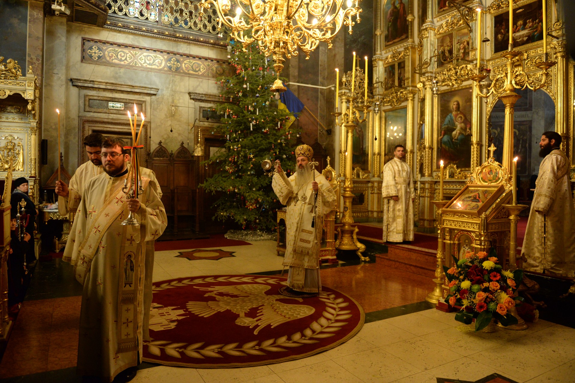 IPS Mitropolit Teofan: „Peştera Betleemului se defineşte prin simplitate, prin bunătate, prin onestitate, prin rugăciune”