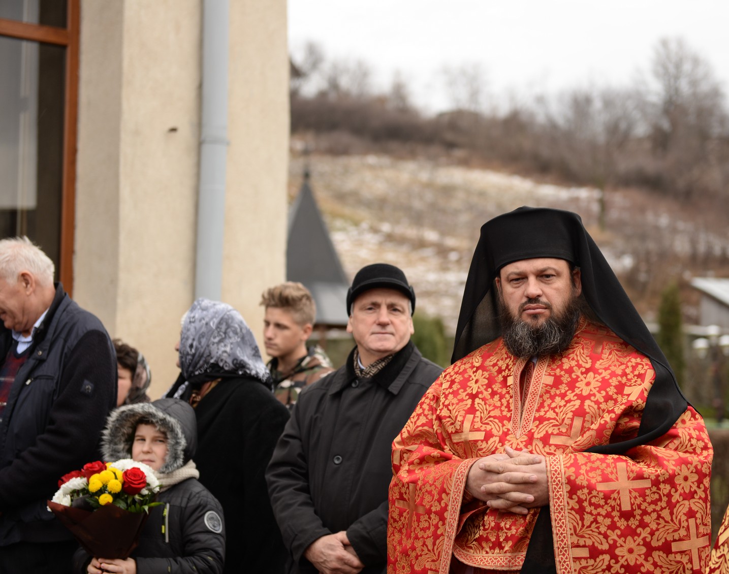 Foto: Constantin Comici Liturghie săvârșită de IPS Mitropolit Teofan la Mănăstirea Hlincea