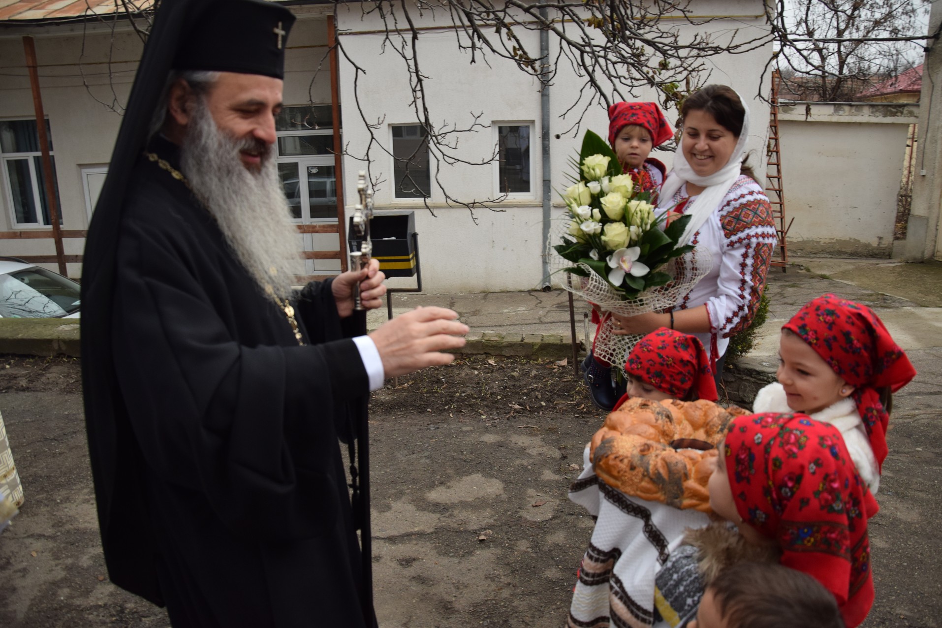 IPS Mitropolit Teofan a slujit Sfânta Liturghie la Capela Maternității „Elena Doamna” din Iași IPS Mitropolit Teofan a slujit Sfânta Liturghie la Capela Maternității „Elena Doamna” din Iași