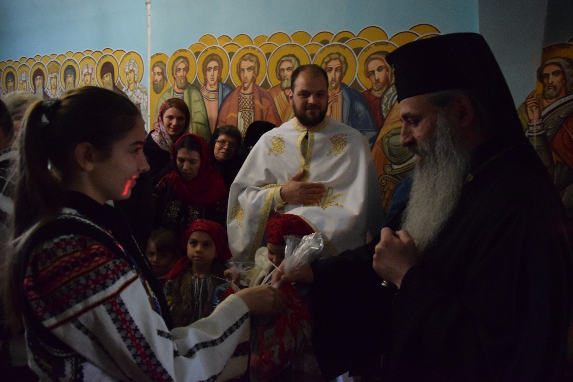 IPS Mitropolit Teofan a slujit Sfânta Liturghie la Capela Maternității „Elena Doamna” din Iași IPS Mitropolit Teofan a slujit Sfânta Liturghie la Capela Maternității „Elena Doamna” din Iași