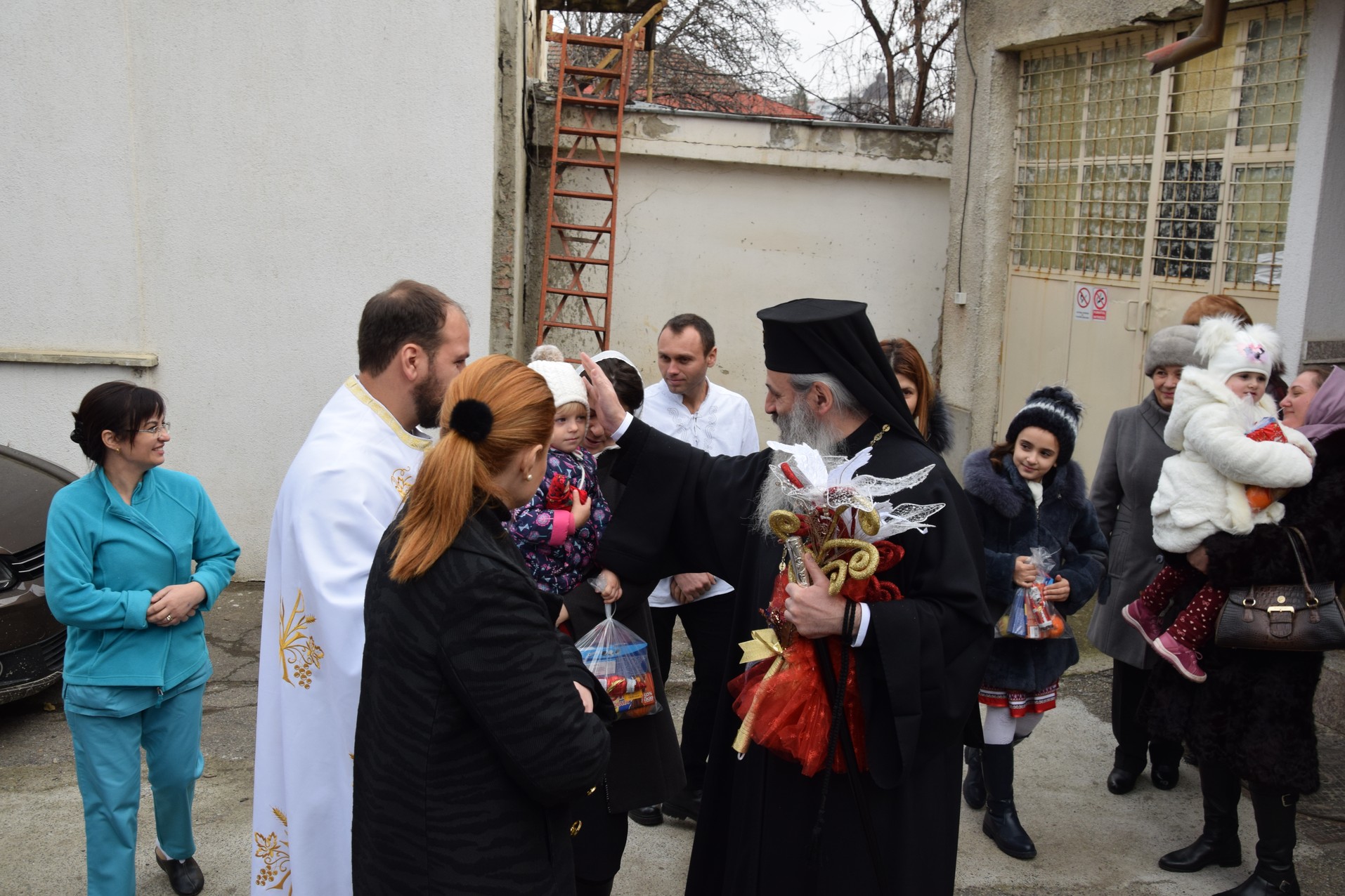 IPS Mitropolit Teofan a slujit Sfânta Liturghie la Capela Maternității „Elena Doamna” din Iași IPS Mitropolit Teofan a slujit Sfânta Liturghie la Capela Maternității „Elena Doamna” din Iași
