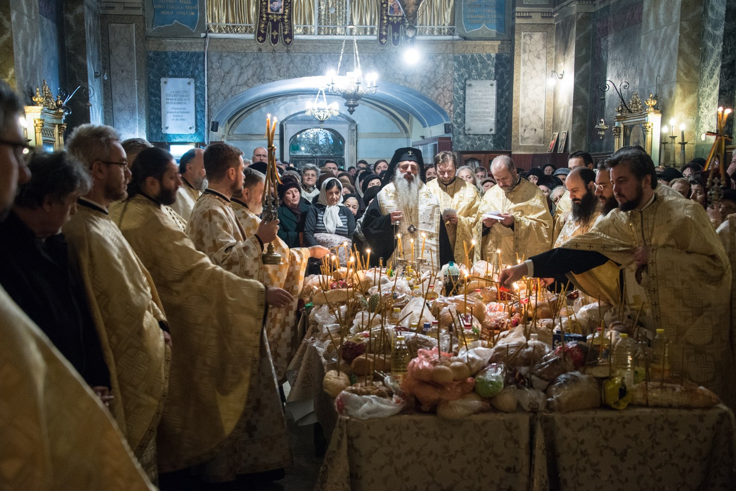 IPS Mitropolit Teofan: „Dacă omul devine odihnitor de Dumnezeu, este și odihnitor de semeni”