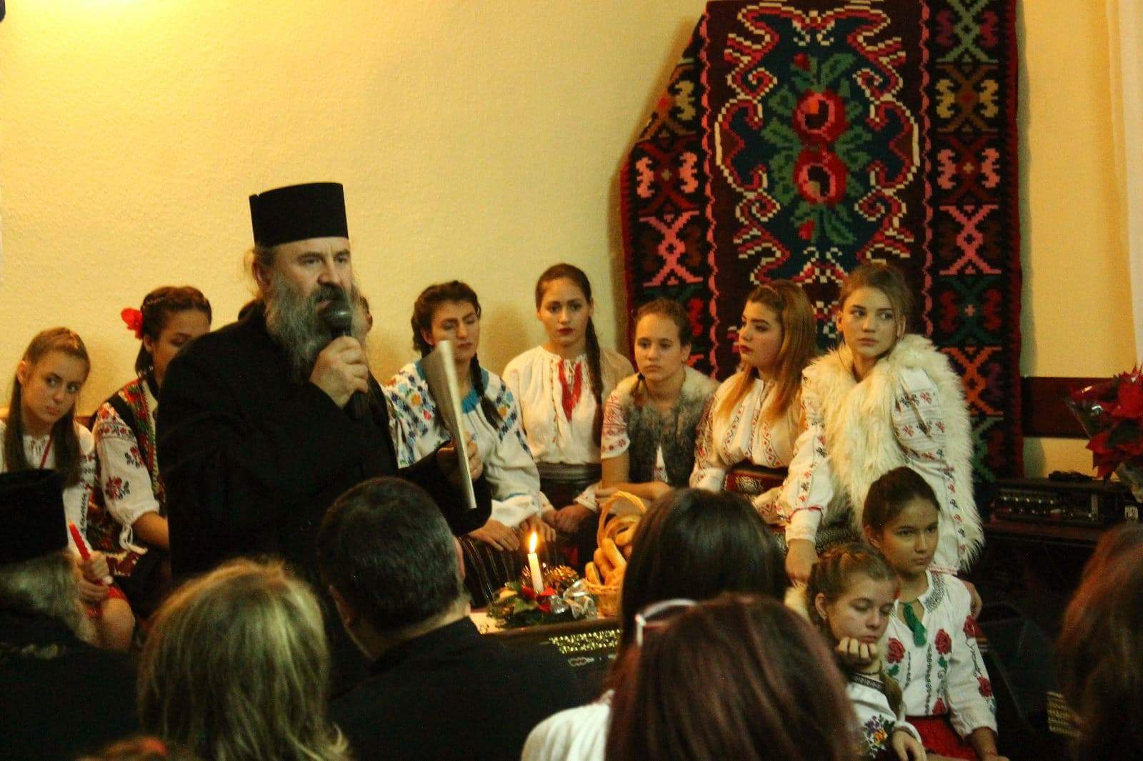 „Miracolul Crăciunului“ la Colegiul „Mihail Sadoveanu“ din Paşcani