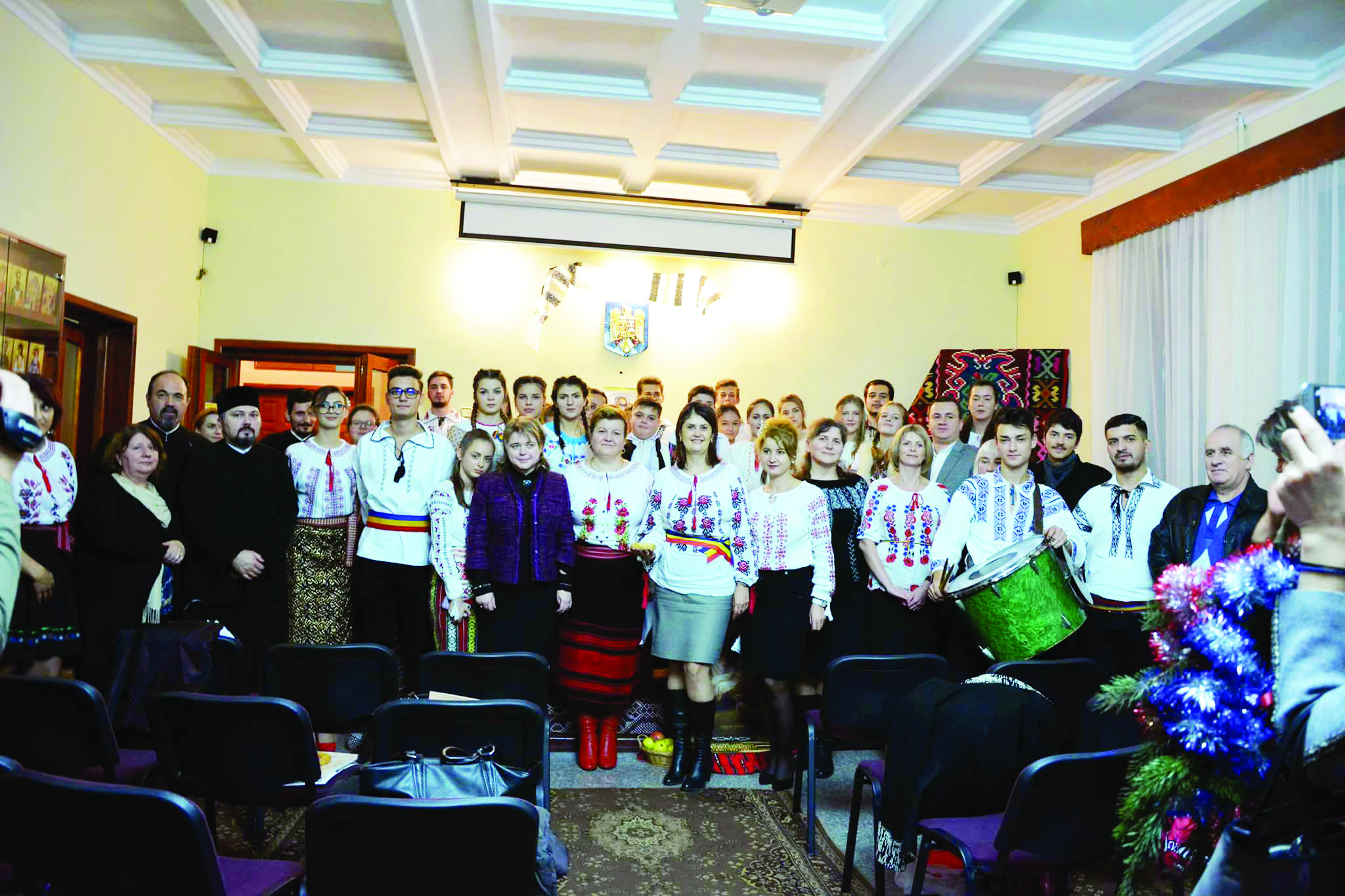 „Miracolul Crăciunului“ la Colegiul „Mihail Sadoveanu“ din Paşcani