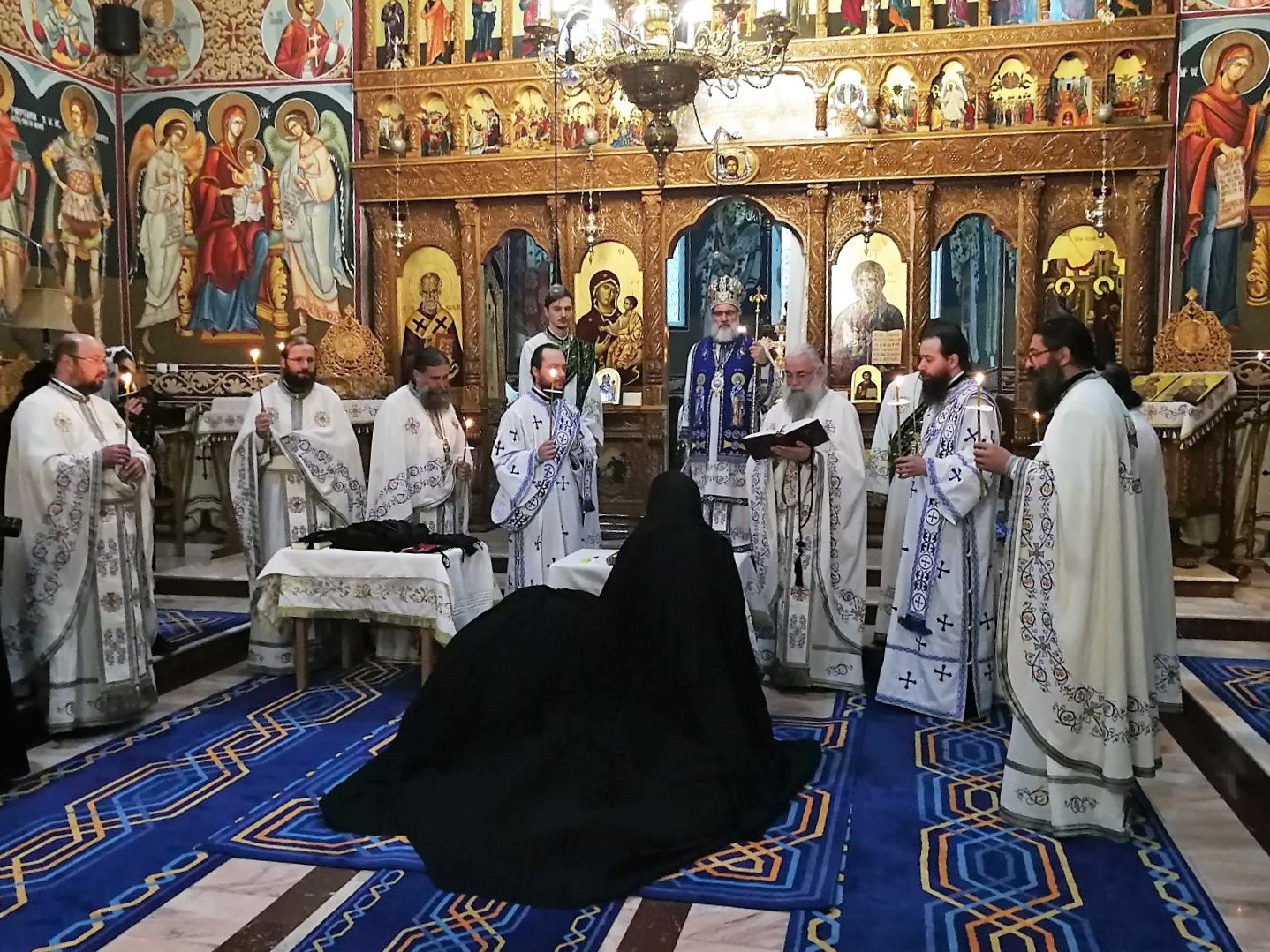 Liturghie arhierească la Mănăstirea Tisa Silvestri Liturghie arhierească la Mănăstirea Tisa Silvestri