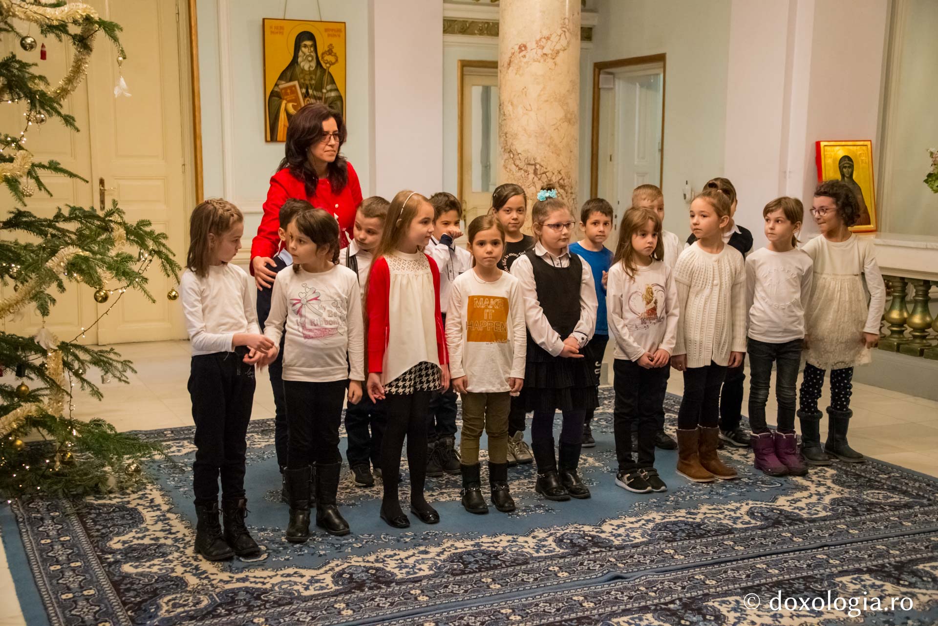 Colindători la Reședința Mitropolitană 2017 – Şcoala „George Călinescu” din Iași