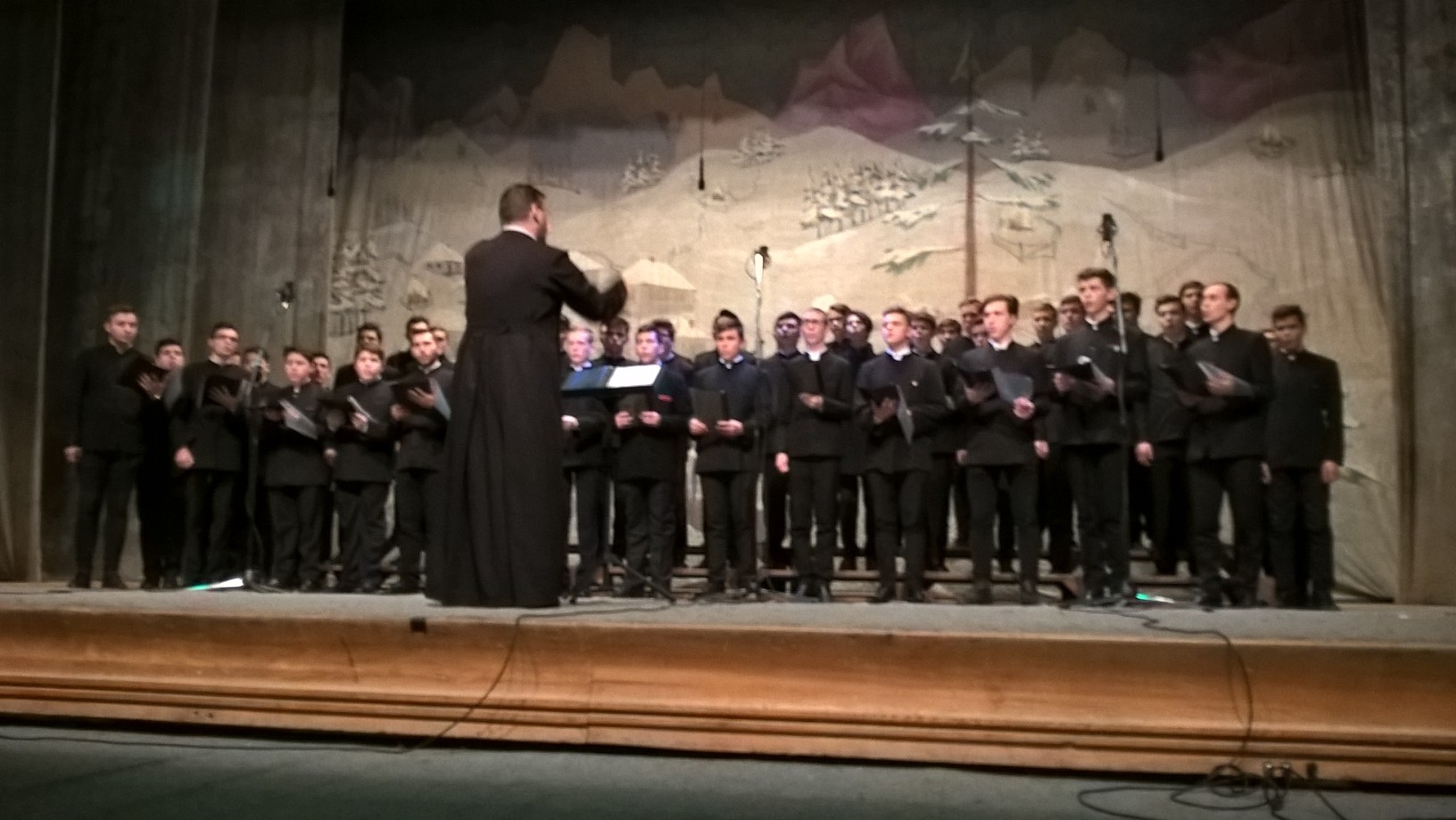 Naşterea Domnului vestită prin colind