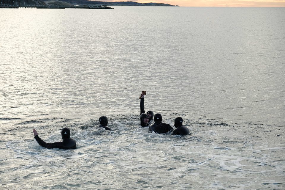 Preasfințitul Macarie Drăgoi: „Noi cufundăm Sfânta Cruce în apele Mării Nordului nu doar pentru noi, ci pentru a aduce și aici binecuvântarea și puterea lui Dumnezeu”