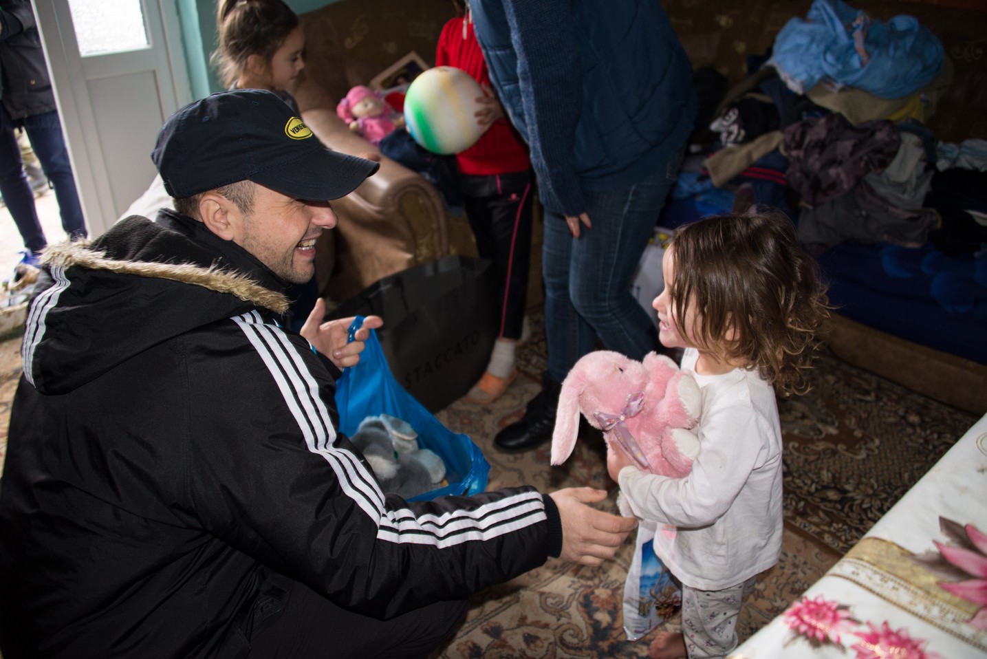 Activitate caritabilă de amploare în Parohia Runcu-Țibana: „Te ajuți pe tine dacă ajuți pe altcineva”