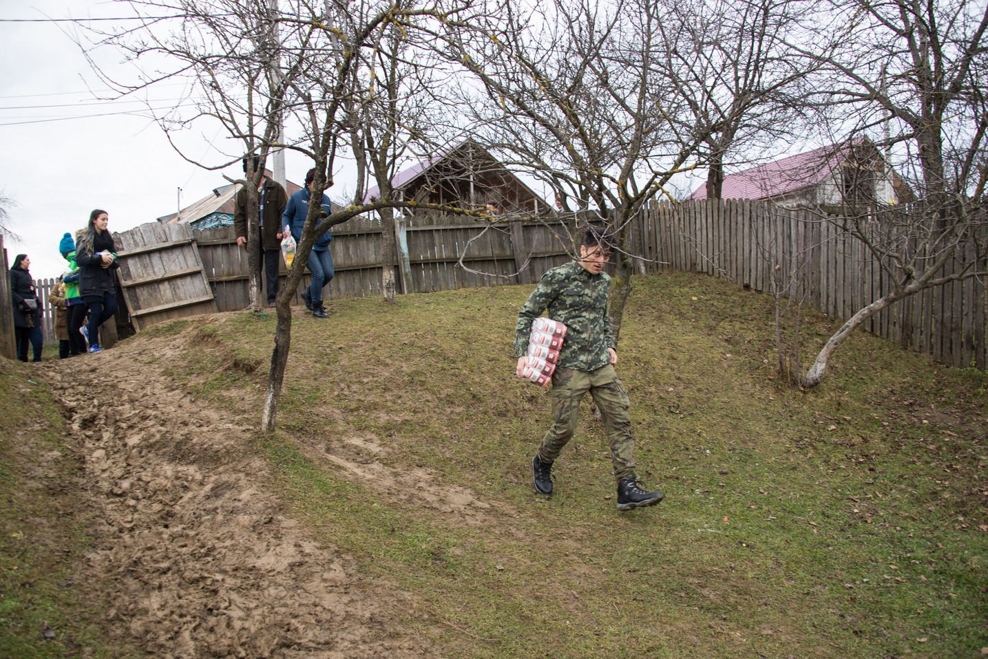 Activitate caritabilă de amploare în Parohia Runcu-Țibana: „Te ajuți pe tine dacă ajuți pe altcineva”