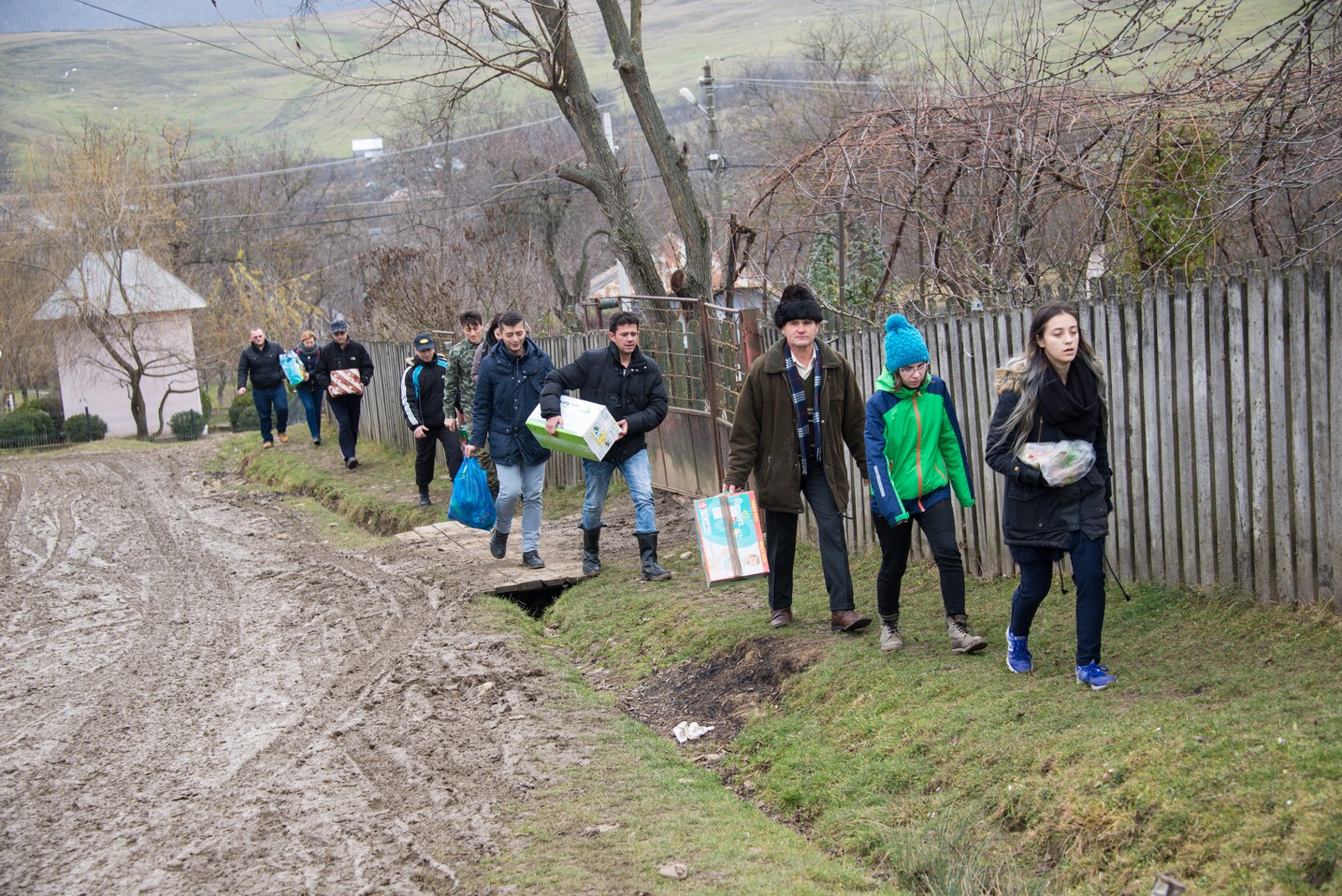 Activitate caritabilă de amploare în Parohia Runcu-Țibana: „Te ajuți pe tine dacă ajuți pe altcineva”