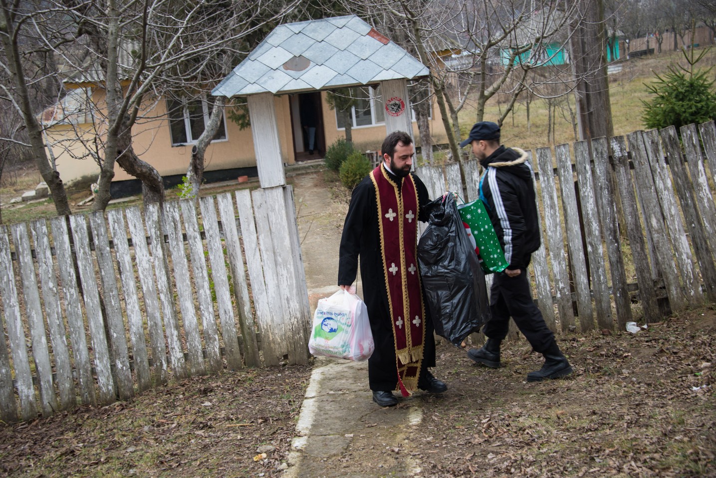 Activitate caritabilă de amploare în Parohia Runcu-Țibana: „Te ajuți pe tine dacă ajuți pe altcineva”