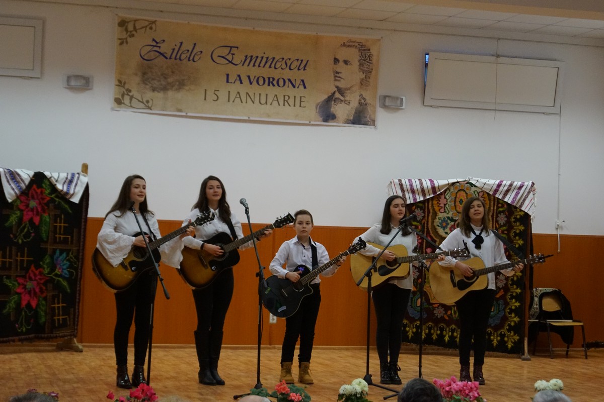 „Zilele Eminescu“ au debutat la Vorona