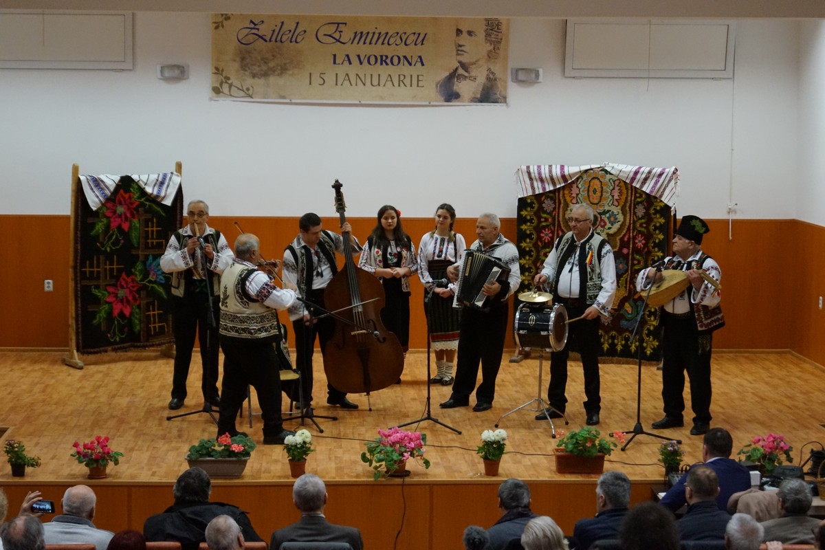 „Zilele Eminescu“ au debutat la Vorona