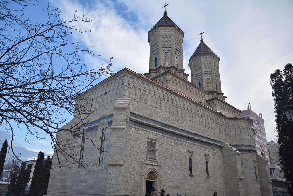 Liturghie arhierească la hramul Mănăstirii „Sfinţii Trei Ierarhi“ din Iaşi