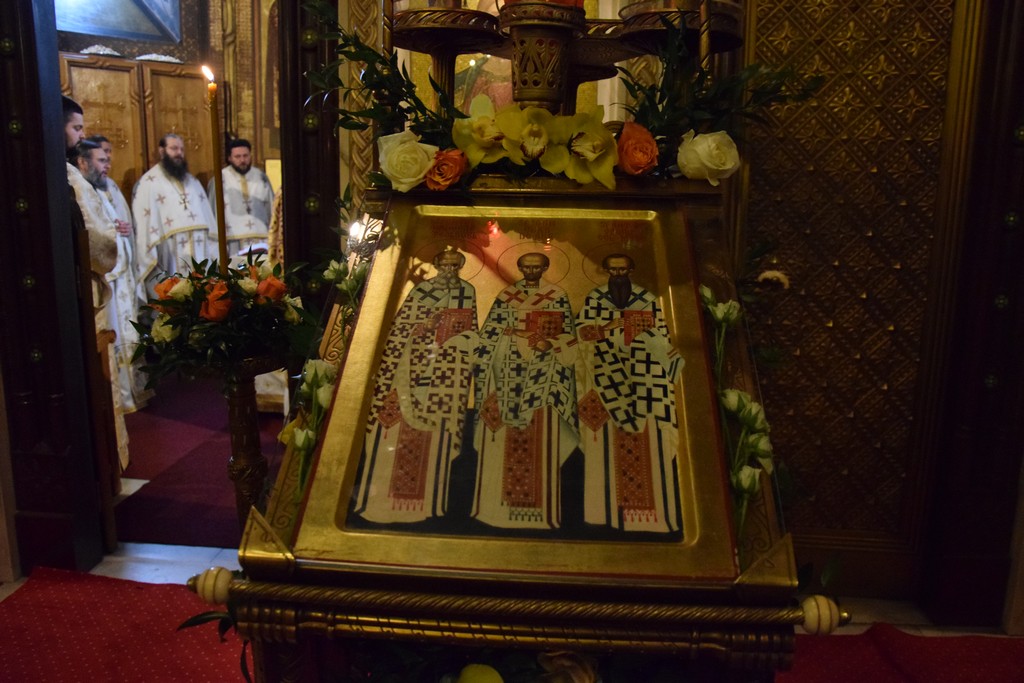 Liturghie arhierească la hramul Mănăstirii „Sfinţii Trei Ierarhi“ din Iaşi