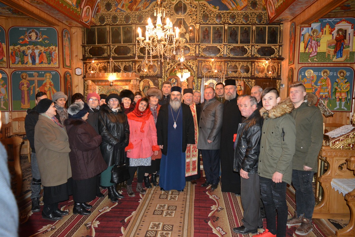 Liturghie arhierească în oraşul Negreşti, judeţul Vaslui