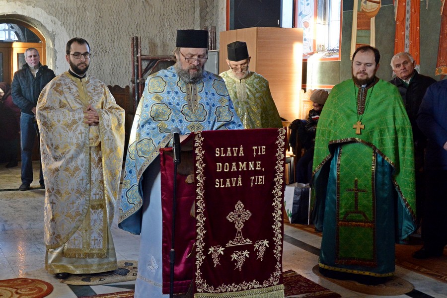 Foto: Constantin Ciofu Biserica din Rediu şi-a cinstit ocrotitorul