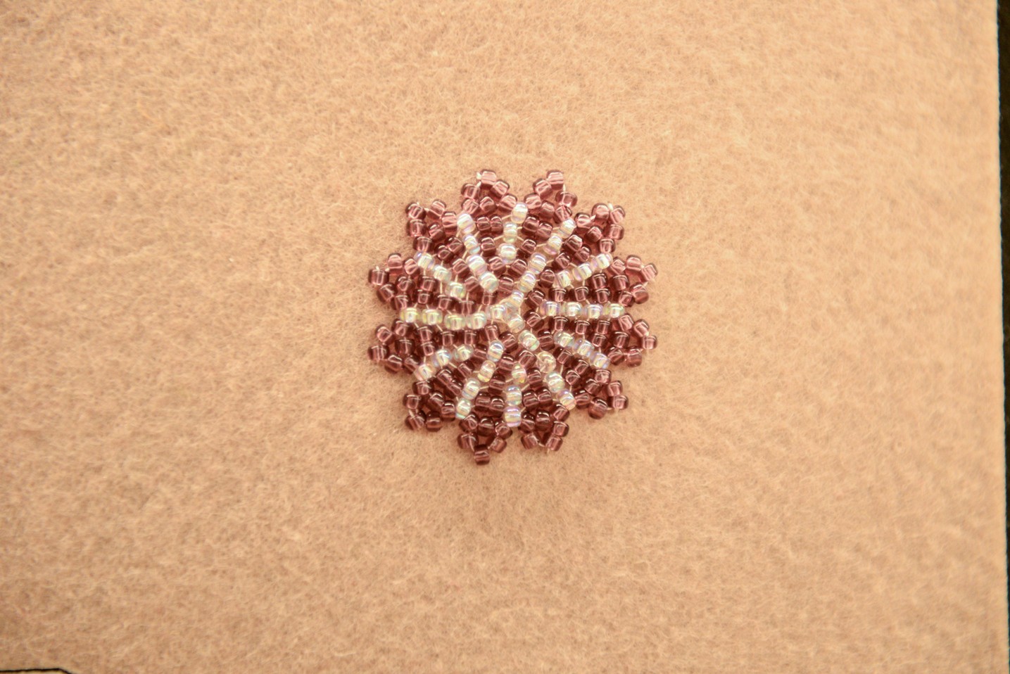 Expoziție de artă textilă la Muzeul Mitropolitan din Iași: „Interferențe” Expoziție de artă textilă la Muzeul Mitropolitan din Iași: „Interferențe”