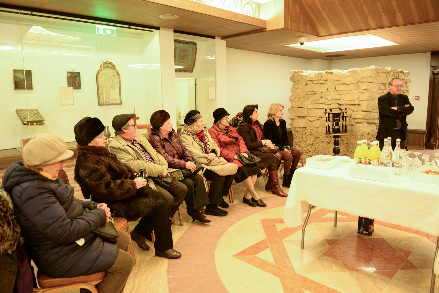 Expoziție de artă textilă la Muzeul Mitropolitan din Iași: „Interferențe” Expoziție de artă textilă la Muzeul Mitropolitan din Iași: „Interferențe”