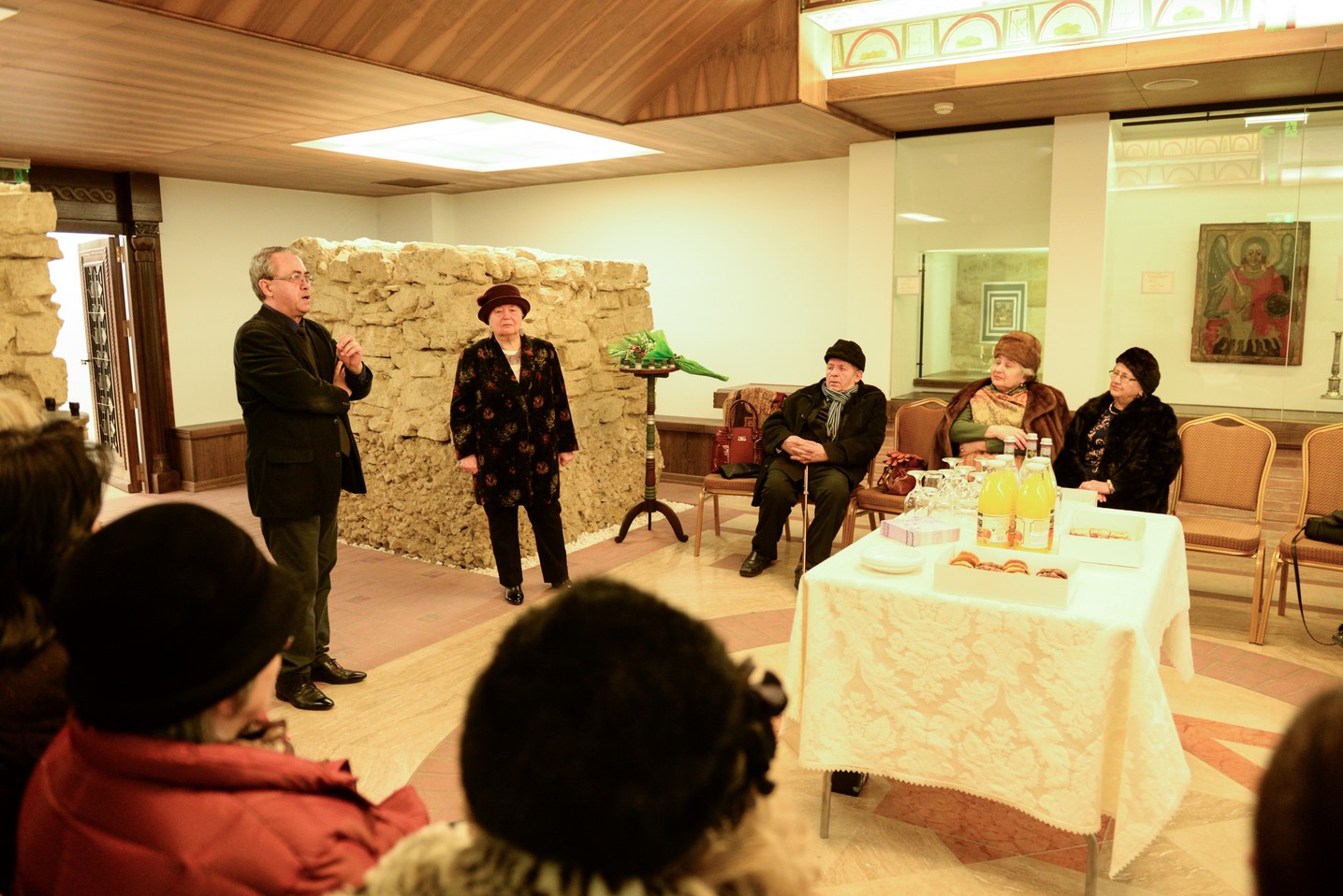 Expoziție de artă textilă la Muzeul Mitropolitan din Iași: „Interferențe” Expoziție de artă textilă la Muzeul Mitropolitan din Iași: „Interferențe”