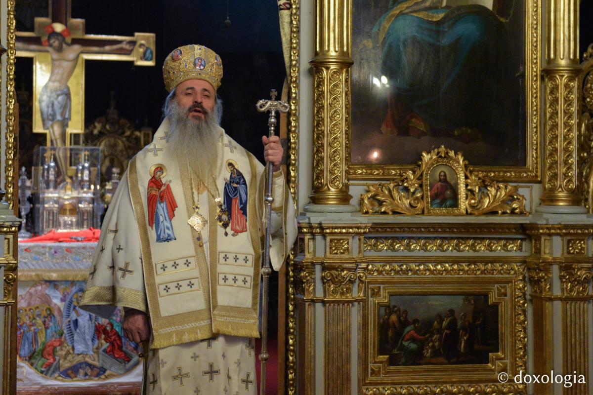 Prima zi a anului la Catedrala Mitropolitană din Iași: „Toate legămintele din Vechiul Testament erau aşteptări ale lui Dumnezeu ca omul să se întoarcă spre sine, spre Dumnezeu”