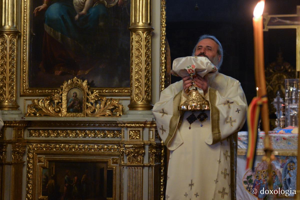 Prima zi a anului la Catedrala Mitropolitană din Iași: „Toate legămintele din Vechiul Testament erau aşteptări ale lui Dumnezeu ca omul să se întoarcă spre sine, spre Dumnezeu”