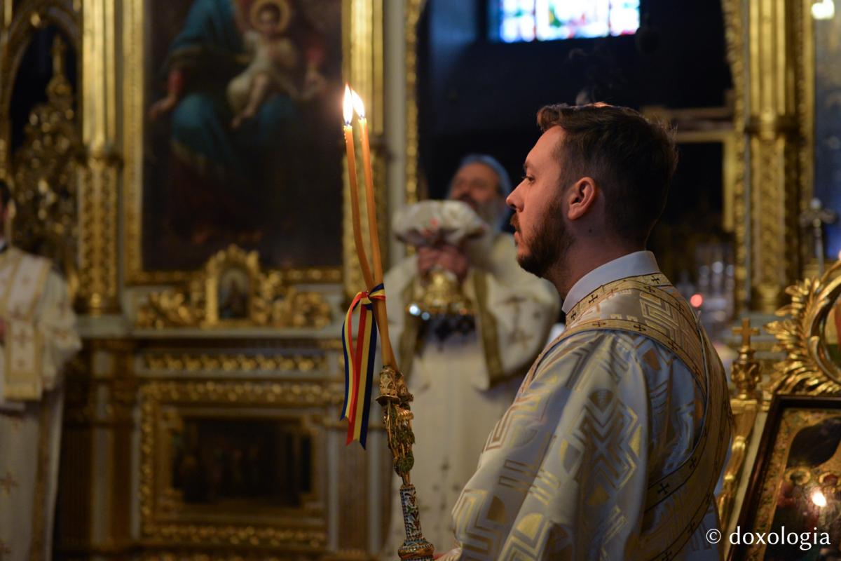 Prima zi a anului la Catedrala Mitropolitană din Iași: „Toate legămintele din Vechiul Testament erau aşteptări ale lui Dumnezeu ca omul să se întoarcă spre sine, spre Dumnezeu”