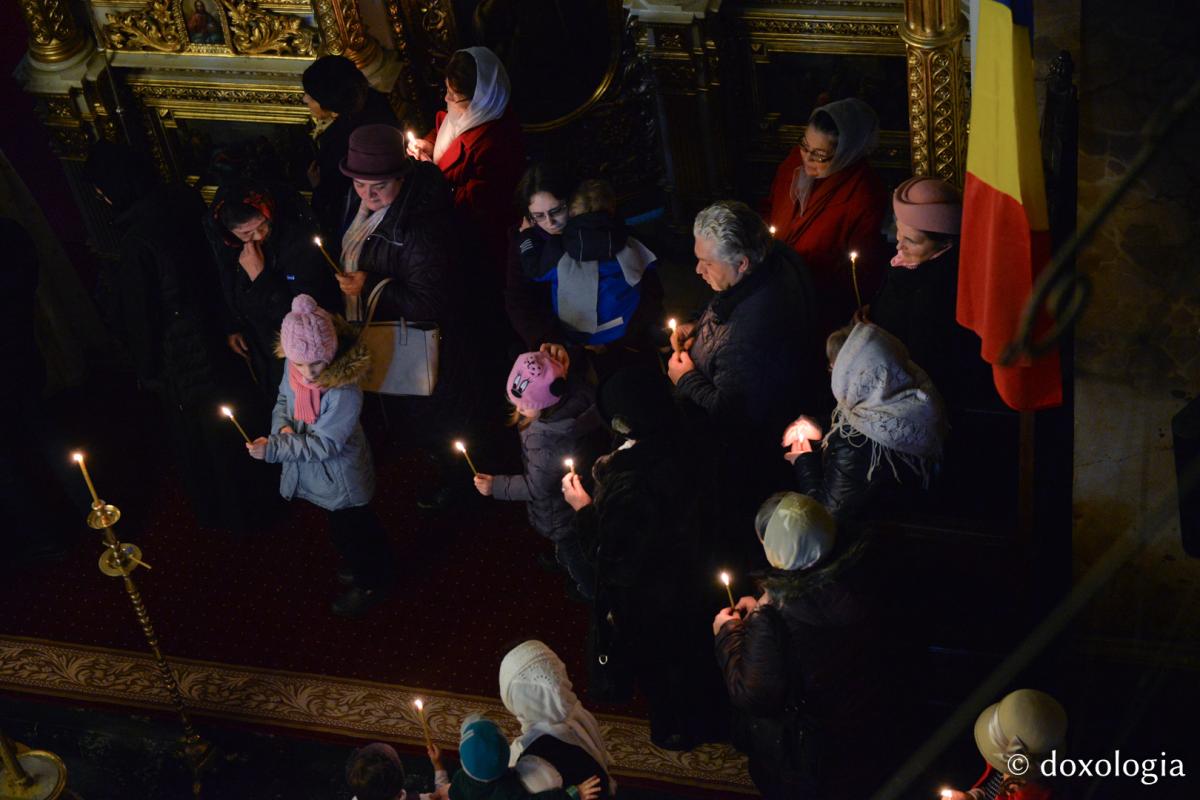 Prima zi a anului la Catedrala Mitropolitană din Iași: „Toate legămintele din Vechiul Testament erau aşteptări ale lui Dumnezeu ca omul să se întoarcă spre sine, spre Dumnezeu”