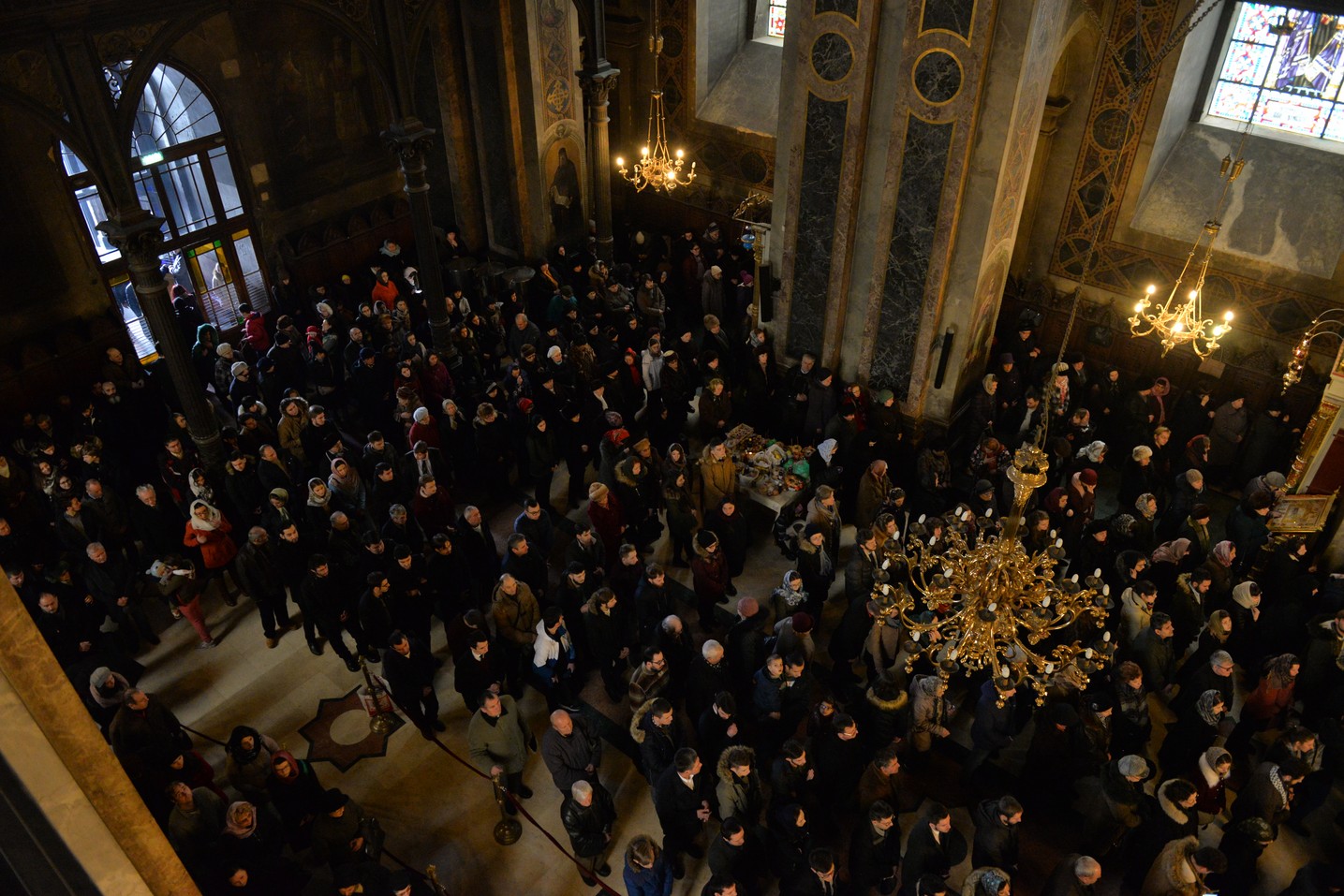 Sfinții Trei Ierarhi i-au reunit în rugăciune pe studenții teologi și pe seminariștii ieșeni