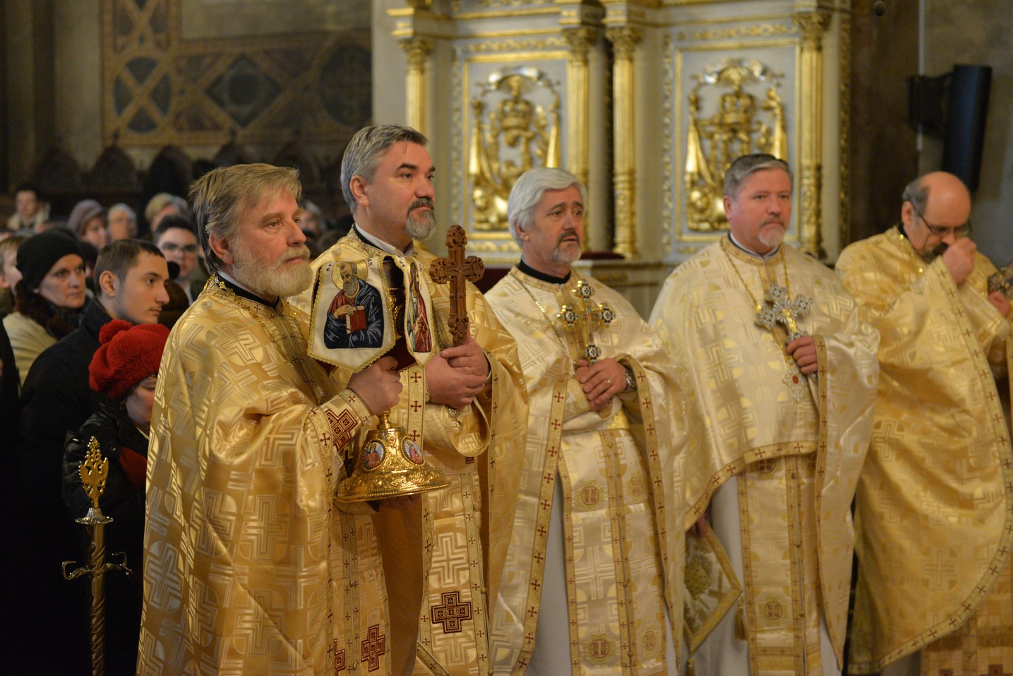 Sfinții Trei Ierarhi i-au reunit în rugăciune pe studenții teologi și pe seminariștii ieșeni