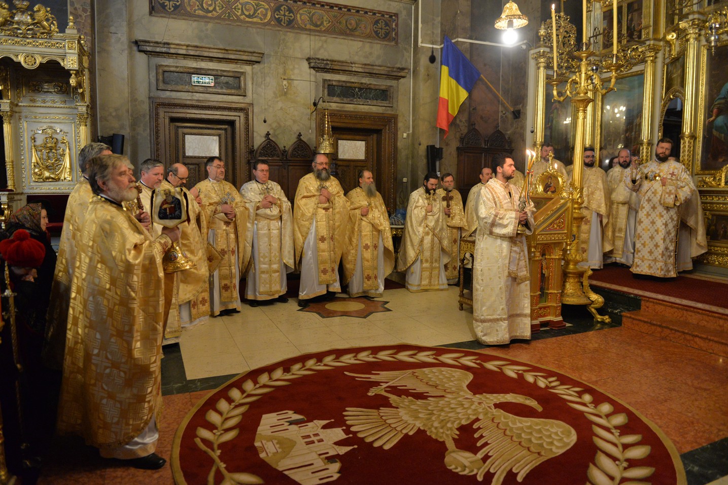 Sfinții Trei Ierarhi i-au reunit în rugăciune pe studenții teologi și pe seminariștii ieșeni