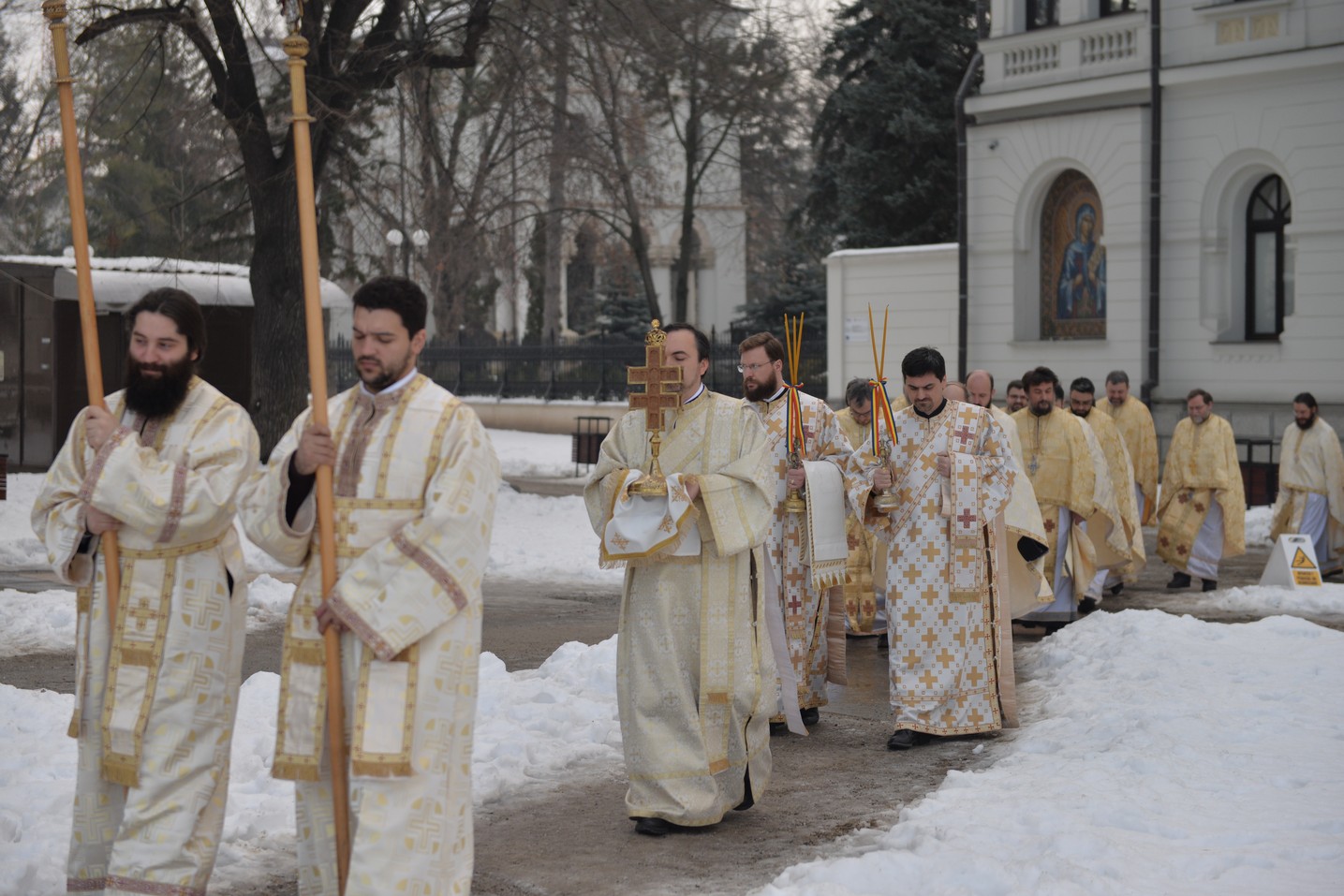 Sfinții Trei Ierarhi i-au reunit în rugăciune pe studenții teologi și pe seminariștii ieșeni