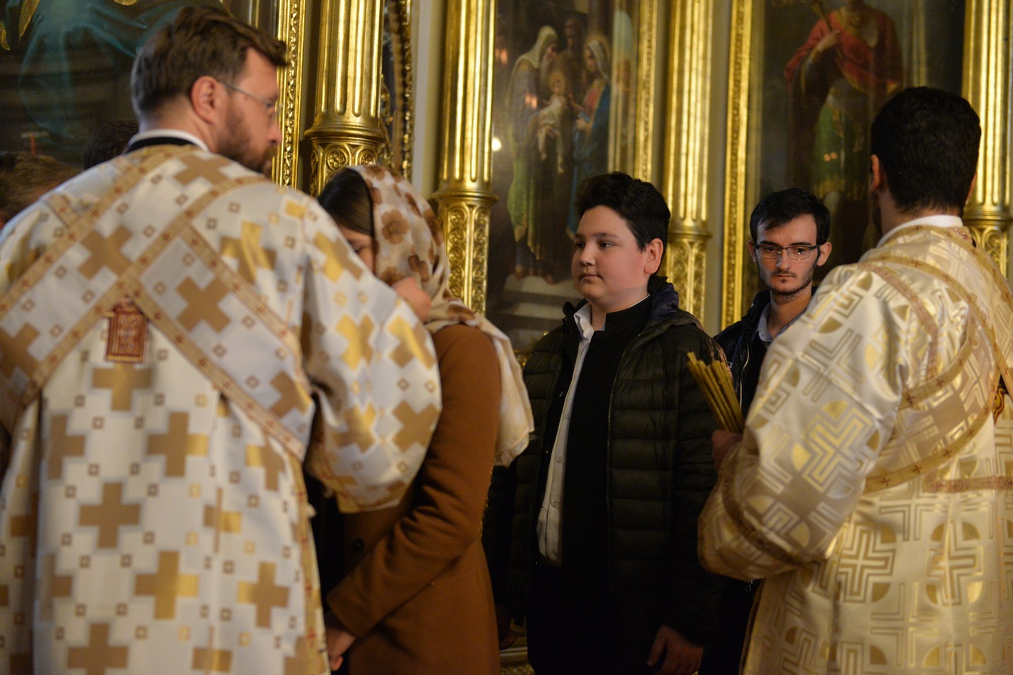 Sfinții Trei Ierarhi i-au reunit în rugăciune pe studenții teologi și pe seminariștii ieșeni