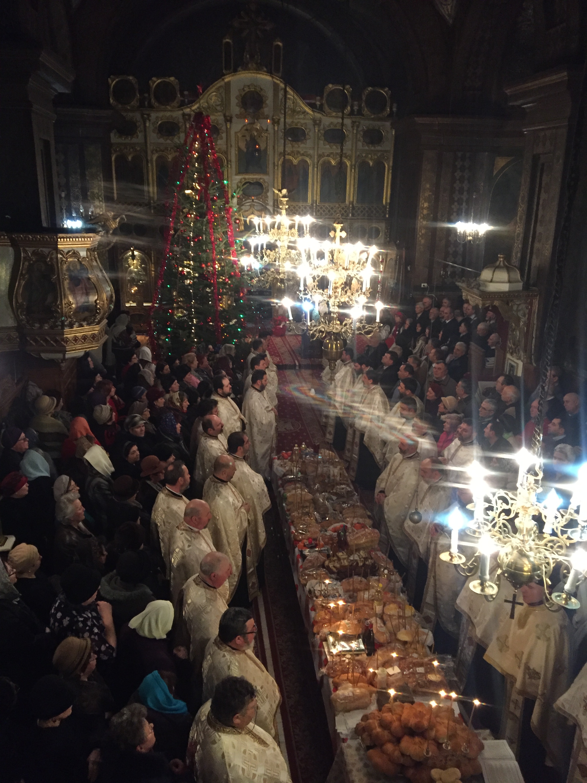 Manifestări deosebite la hramul Bisericii Mărăţei I din Piatra Neamţ