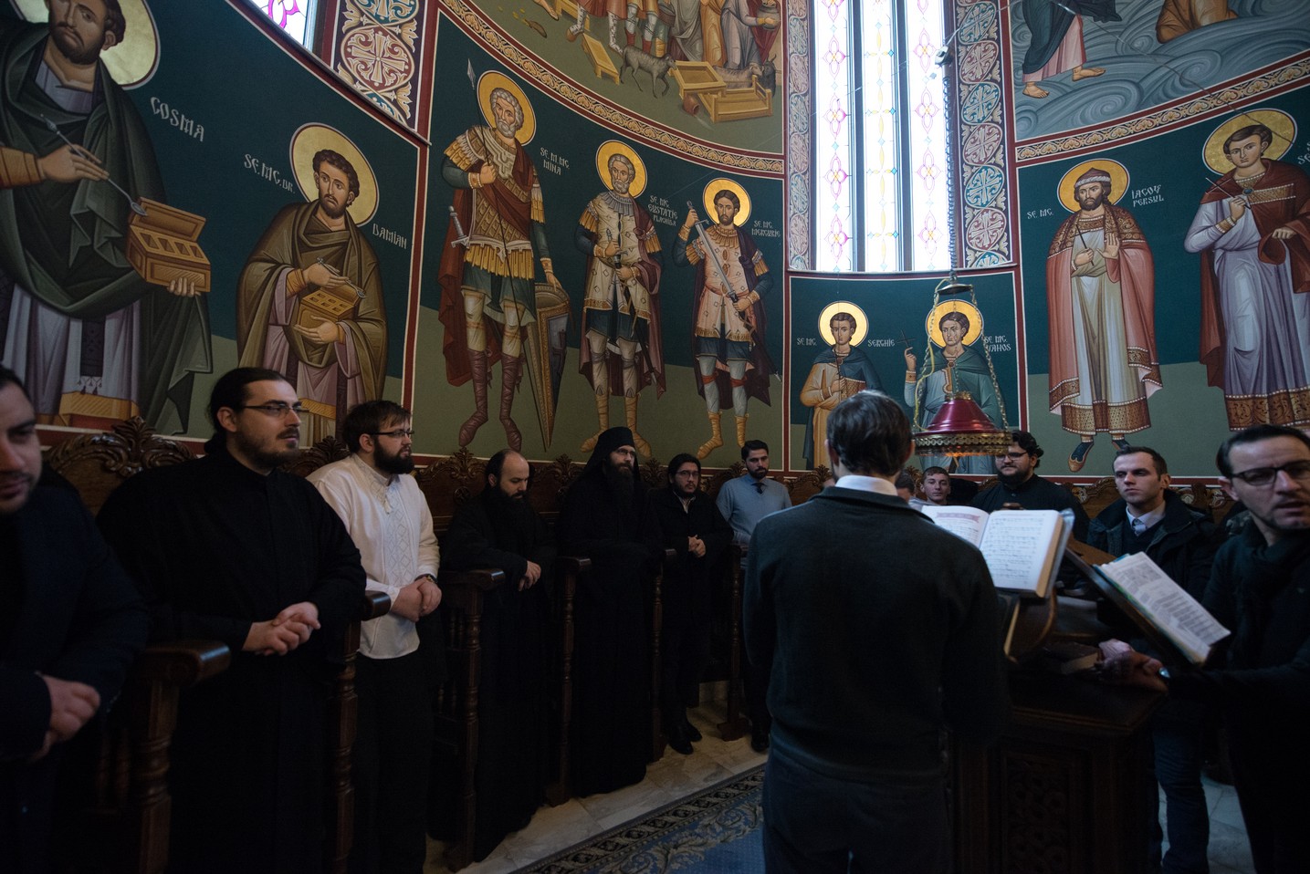 Hram la Sihăstria Putnei: „În momentul în care păcătuim, se face zid între noi și Dumnezeu” Hram la Sihăstria Putnei: „În momentul în care păcătuim, se face zid între noi și Dumnezeu”