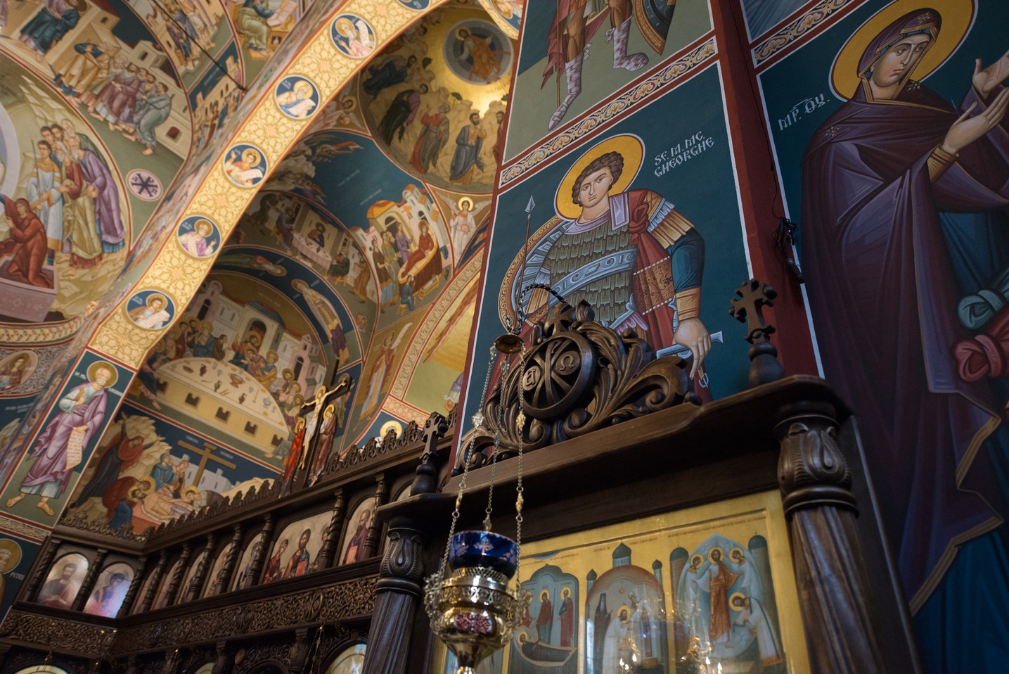 Hram la Sihăstria Putnei: „În momentul în care păcătuim, se face zid între noi și Dumnezeu” Hram la Sihăstria Putnei: „În momentul în care păcătuim, se face zid între noi și Dumnezeu”