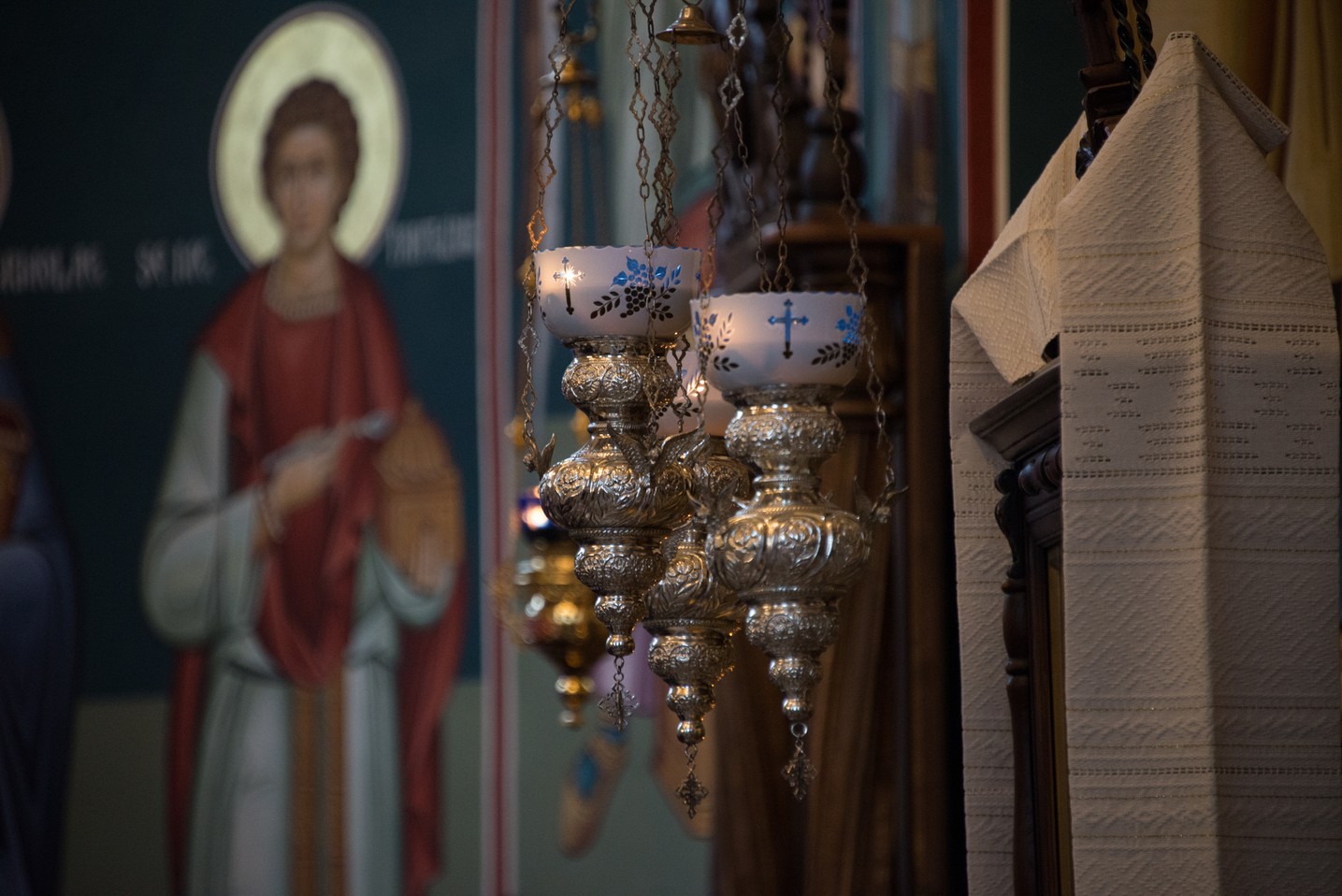 Hram la Sihăstria Putnei: „În momentul în care păcătuim, se face zid între noi și Dumnezeu” Hram la Sihăstria Putnei: „În momentul în care păcătuim, se face zid între noi și Dumnezeu”