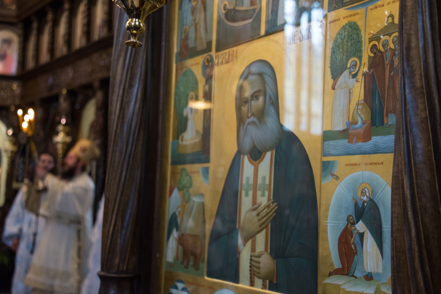 Hram la Sihăstria Putnei: „În momentul în care păcătuim, se face zid între noi și Dumnezeu” Hram la Sihăstria Putnei: „În momentul în care păcătuim, se face zid între noi și Dumnezeu”