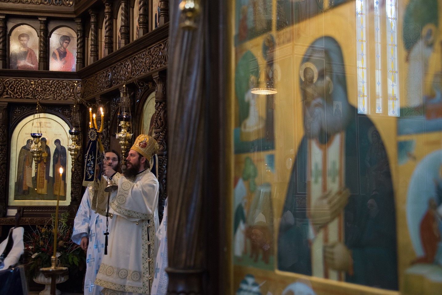 Hram la Sihăstria Putnei: „În momentul în care păcătuim, se face zid între noi și Dumnezeu” Hram la Sihăstria Putnei: „În momentul în care păcătuim, se face zid între noi și Dumnezeu”