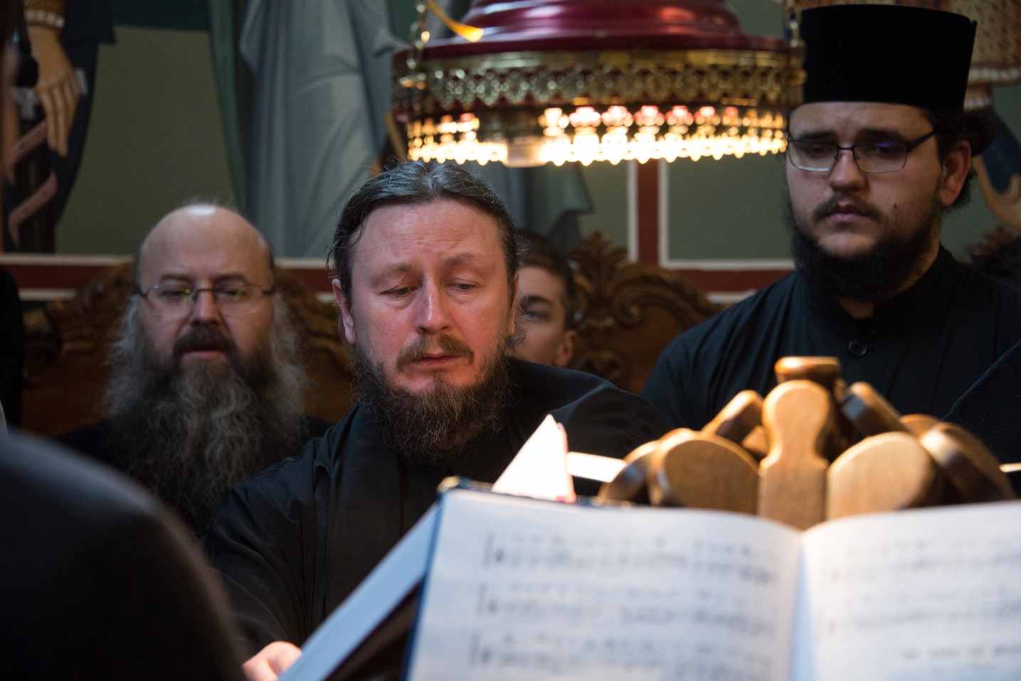 Hram la Sihăstria Putnei: „În momentul în care păcătuim, se face zid între noi și Dumnezeu” Hram la Sihăstria Putnei: „În momentul în care păcătuim, se face zid între noi și Dumnezeu”