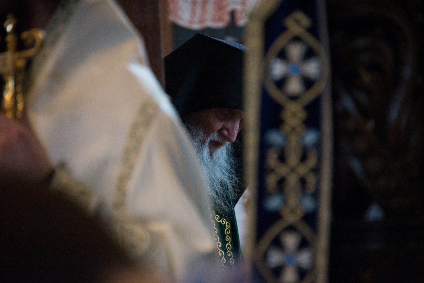 Hram la Sihăstria Putnei: „În momentul în care păcătuim, se face zid între noi și Dumnezeu” Hram la Sihăstria Putnei: „În momentul în care păcătuim, se face zid între noi și Dumnezeu”