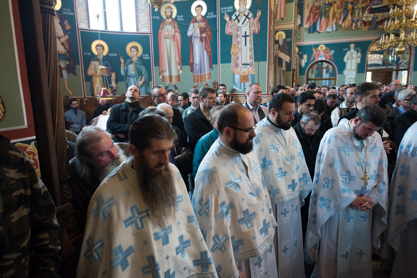 Hram la Sihăstria Putnei: „În momentul în care păcătuim, se face zid între noi și Dumnezeu” Hram la Sihăstria Putnei: „În momentul în care păcătuim, se face zid între noi și Dumnezeu”